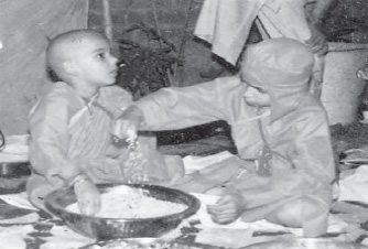 Mekhal Maharaza in a Mekhal ceremony.